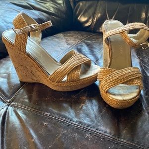 Stuart Weitzman gold woven platform sandals